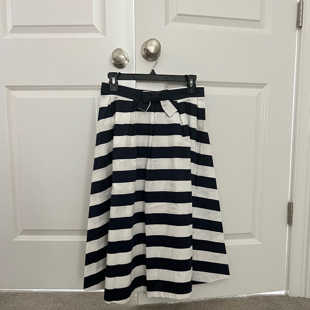 Shabby Apple full skirt with bow, blue and white stripe size 4